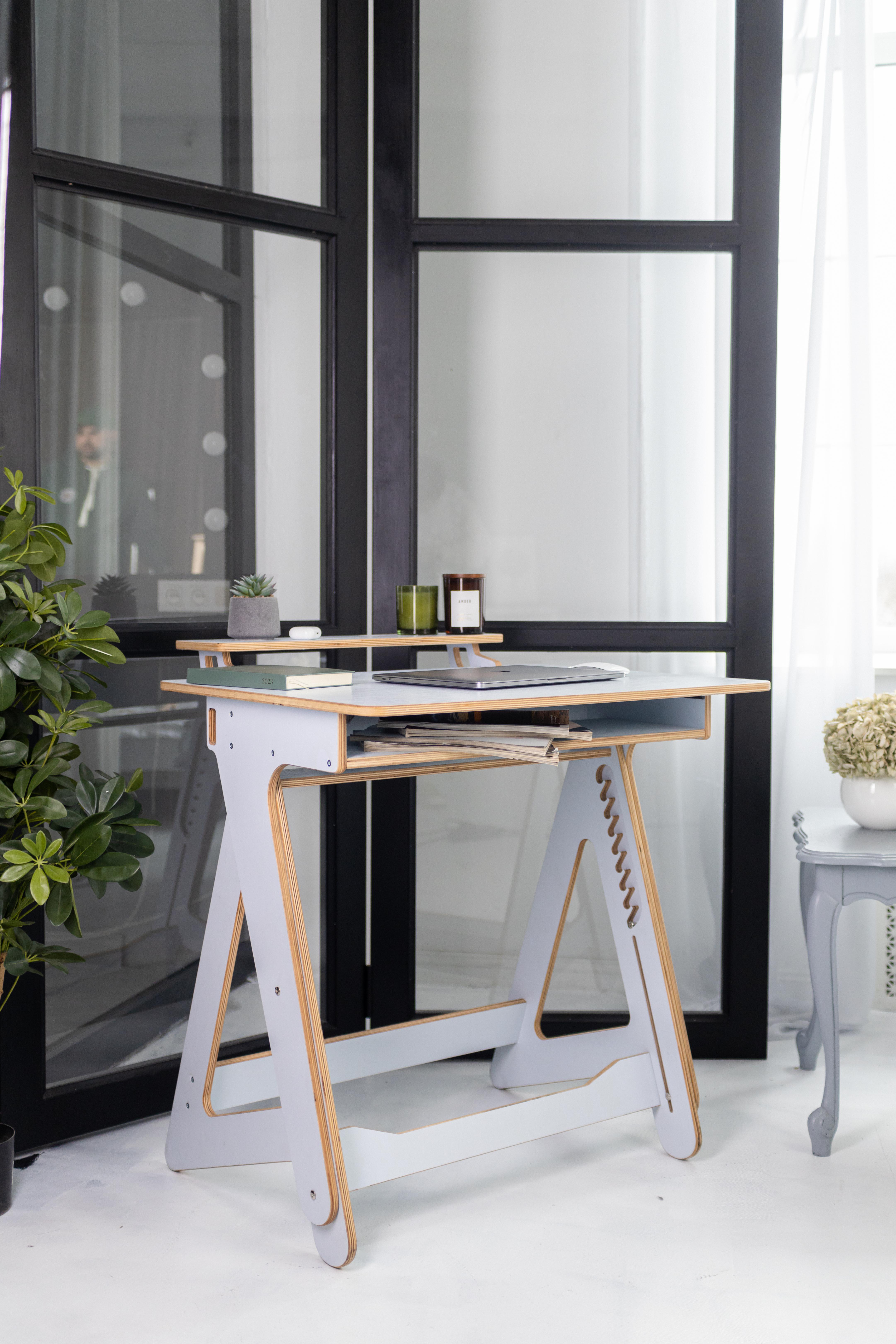 Комп'ютерний стіл Freelance Xl для роботи стоячи та сидячи з покриттям Блакитний (098765) - фото 2 Комп'ютерний стіл Freelance Xl для роботи стоячи та сидячи з покриттям Блакитний (098765) - фото 2