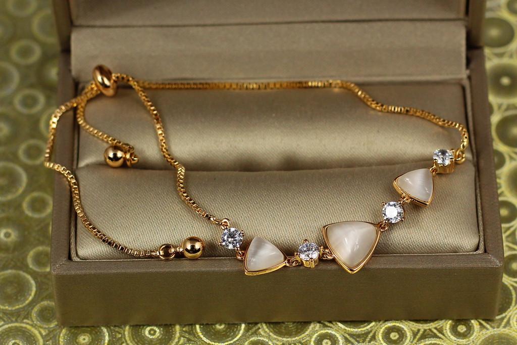 Браслет регулируемый Xuping Jewelry Треугольники на бегунке Золотистый (2075328386)