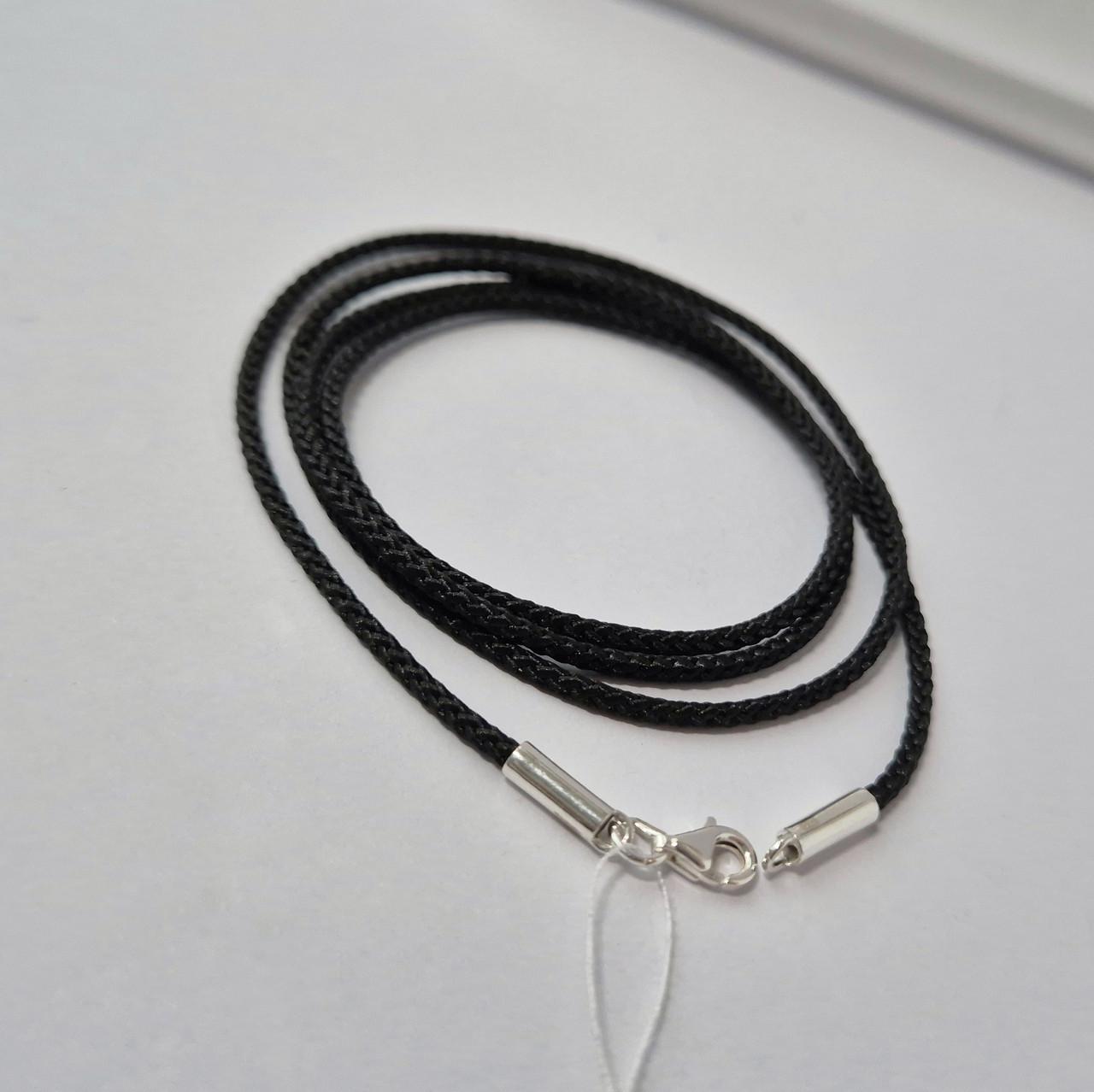 Шнурок на шею застежка серебро шелковый 2 мм 65 см 925 пробы 0,80 г Черный (1418) Шнурок на шею застежка серебро шелковый 2 мм 65 см 925 пробы 0,80 г Черный (1418)