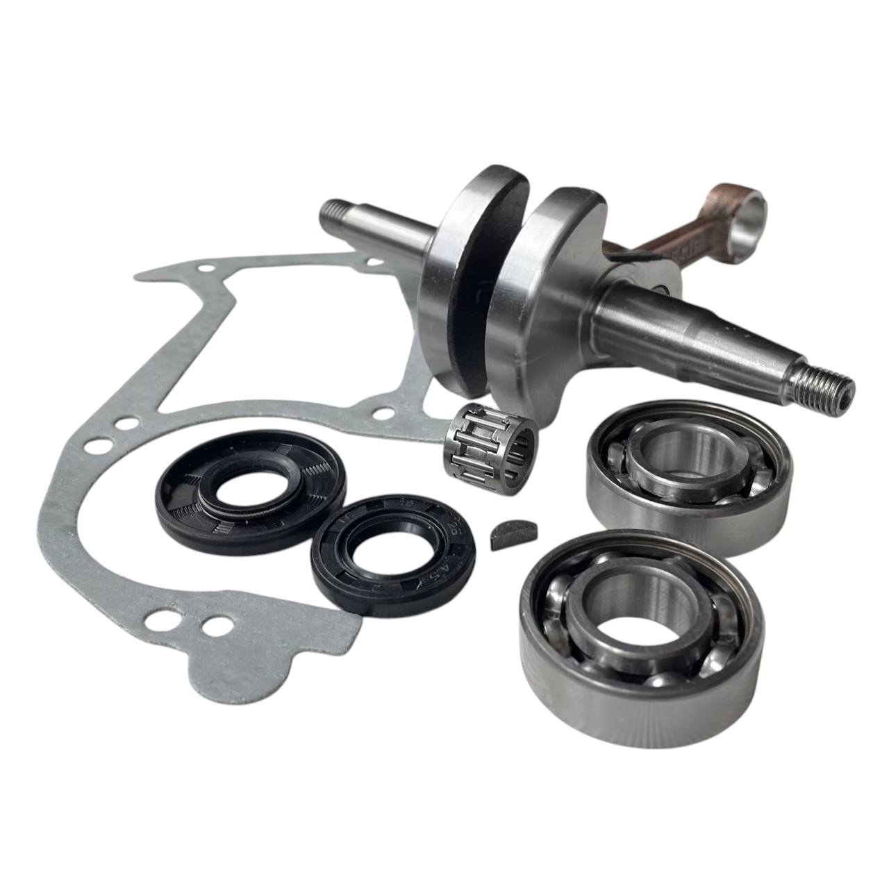 Коленвал бензопилы Goodluck 4500/5200 в сборе с подшипниками и сальниками (1686176621)