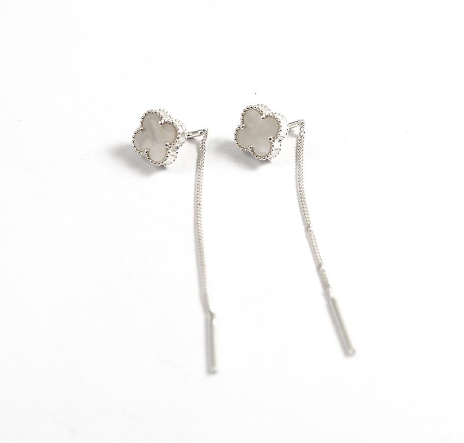 Серьги протяжки Maxi Silver 9514 Клевер с перламутром (89514)