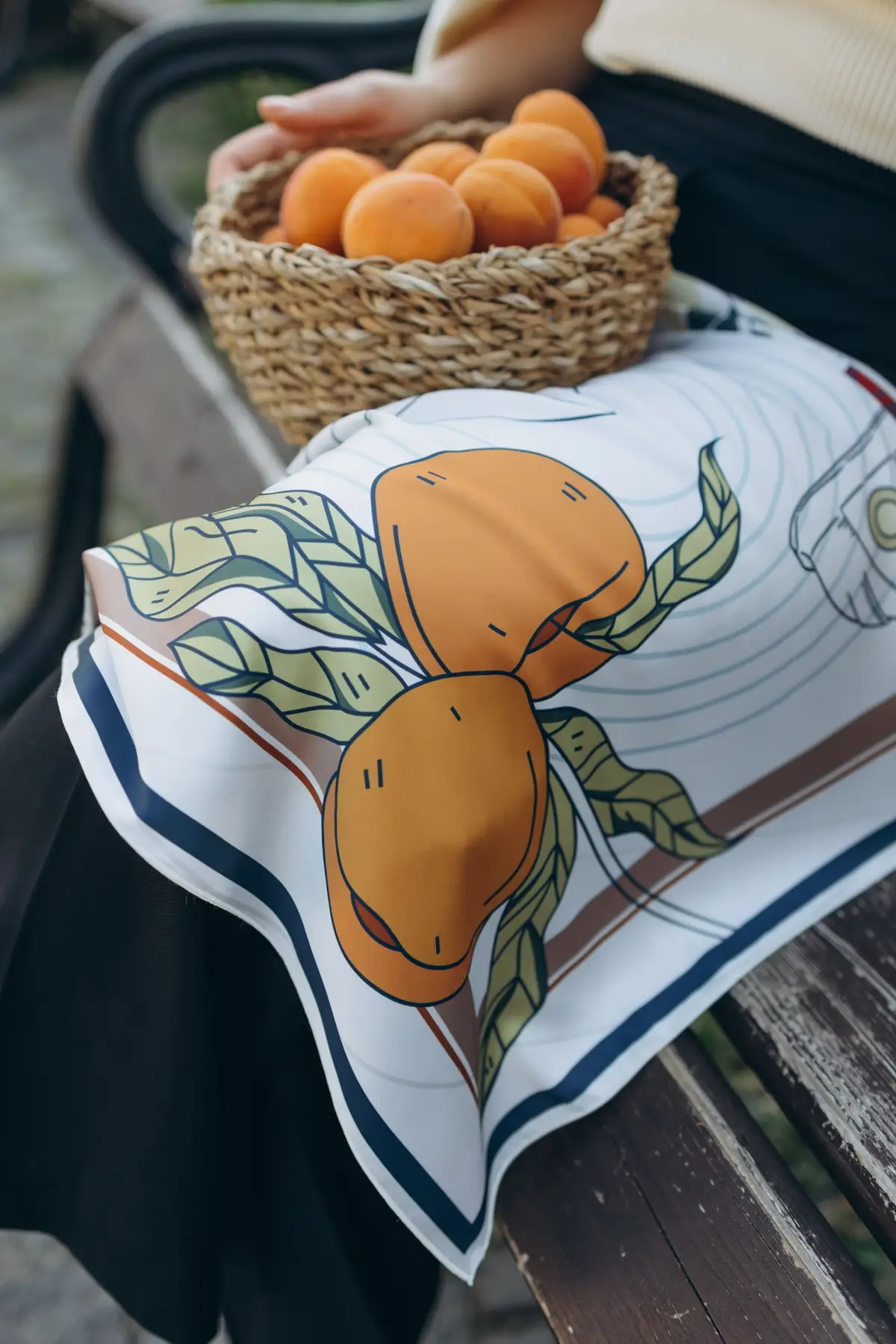 Платок Донецк шелковый односторонняя печать 55х55 см Разноцветный (27581325) - фото 7 Платок Донецк шелковый односторонняя печать 55х55 см Разноцветный (27581325) - фото 7