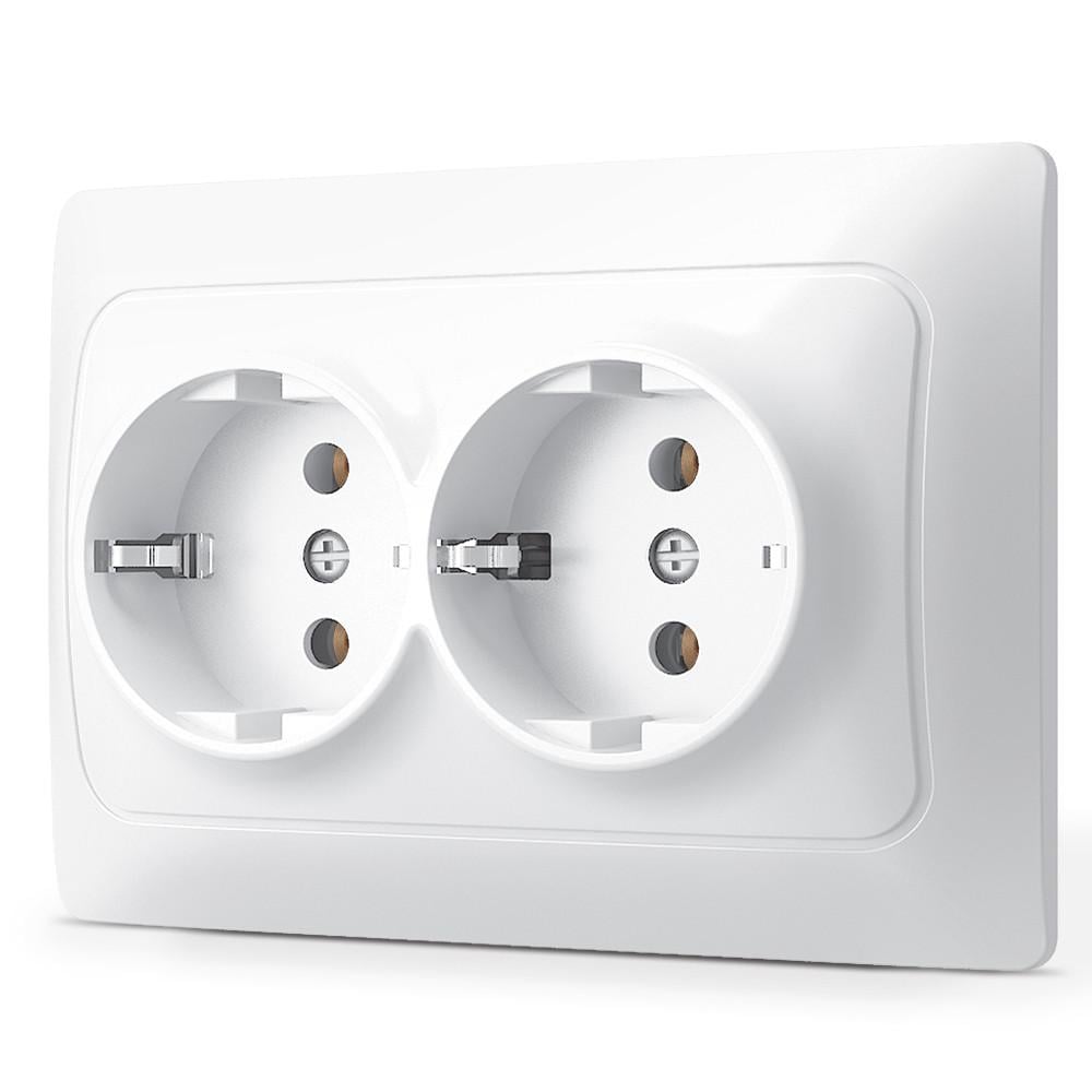 Розетка двойная TITANUM STANDARD с заземлением Белый (12639)