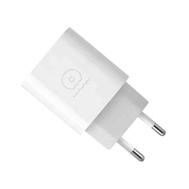 Зарядное устройство сетевое WUW-T81L PD 20W USB C Fast Charger/USB C to Lightning cable kit (35226793)