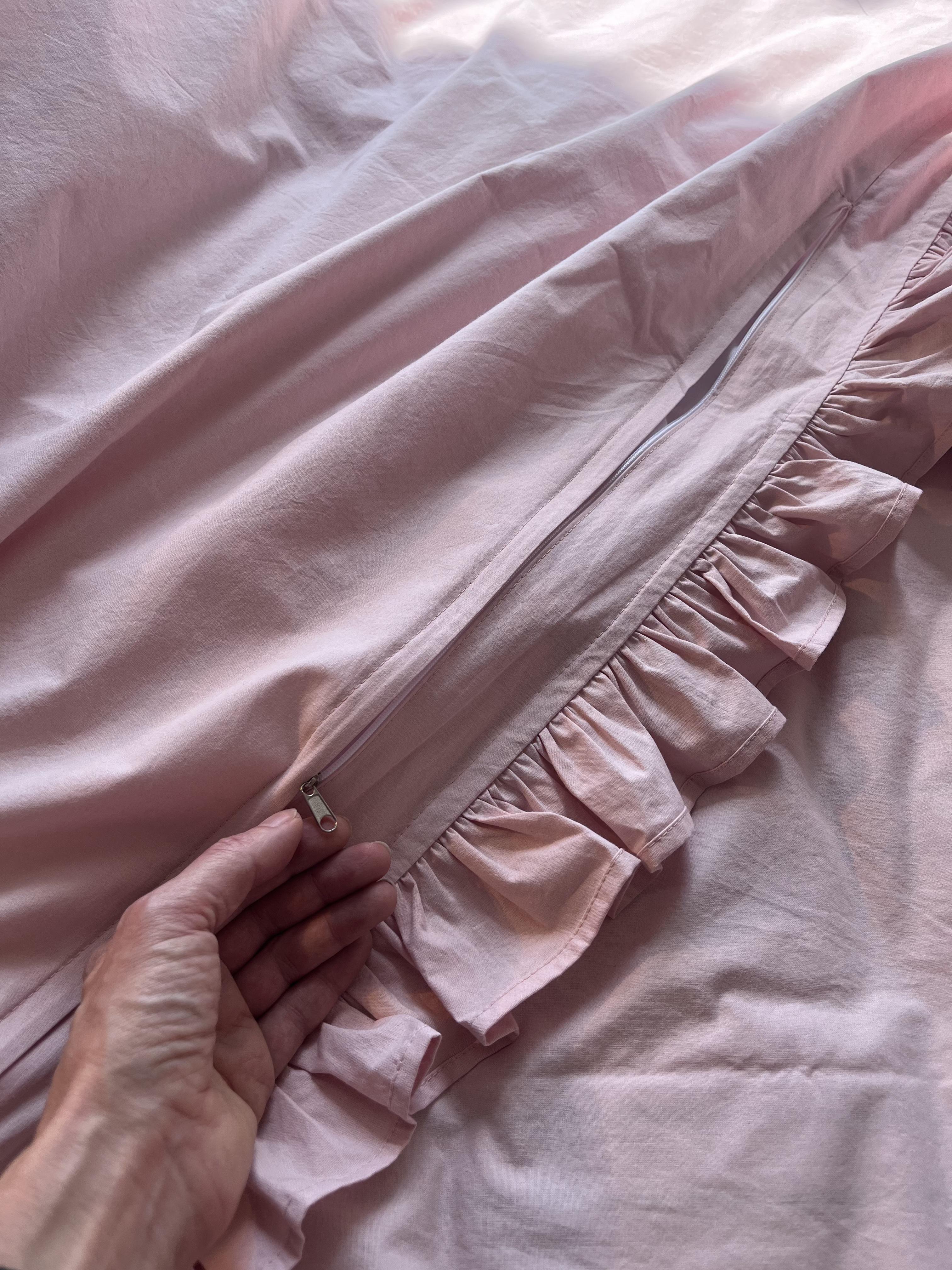 Комплект постільної білизни White Dream полуторний з рюшами 155х215 см варена бавовна Рожевий (wdpinkR/1) - фото 4 Комплект постільної білизни White Dream полуторний з рюшами 155х215 см варена бавовна Рожевий (wdpinkR/1) - фото 4