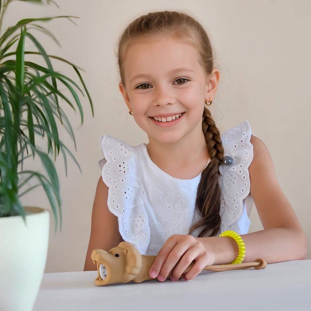 Ліхтарик дитячий LOSSO Лев силіконовий 3,5 Вт (541980335) - фото 9 Ліхтарик дитячий LOSSO Лев силіконовий 3,5 Вт (541980335) - фото 9