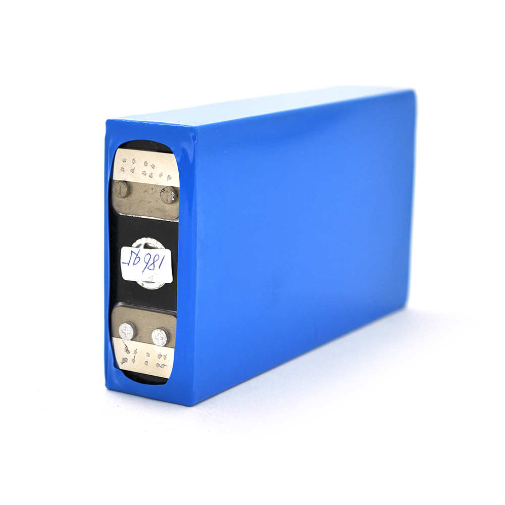 Кольцо Vipow Q30 3,2V 18Ah для сборки LiFePo4 аккумуляторов 75x20x135 мм (YUT_V9428) Кольцо Vipow Q30 3,2V 18Ah для сборки LiFePo4 аккумуляторов 75x20x135 мм (YUT_V9428)