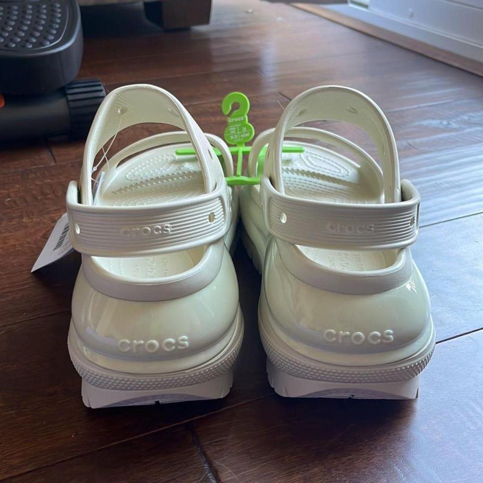 Сандали женские Crocs Mega Crush Sandal р. 39/40 Bone (14718) - фото 6