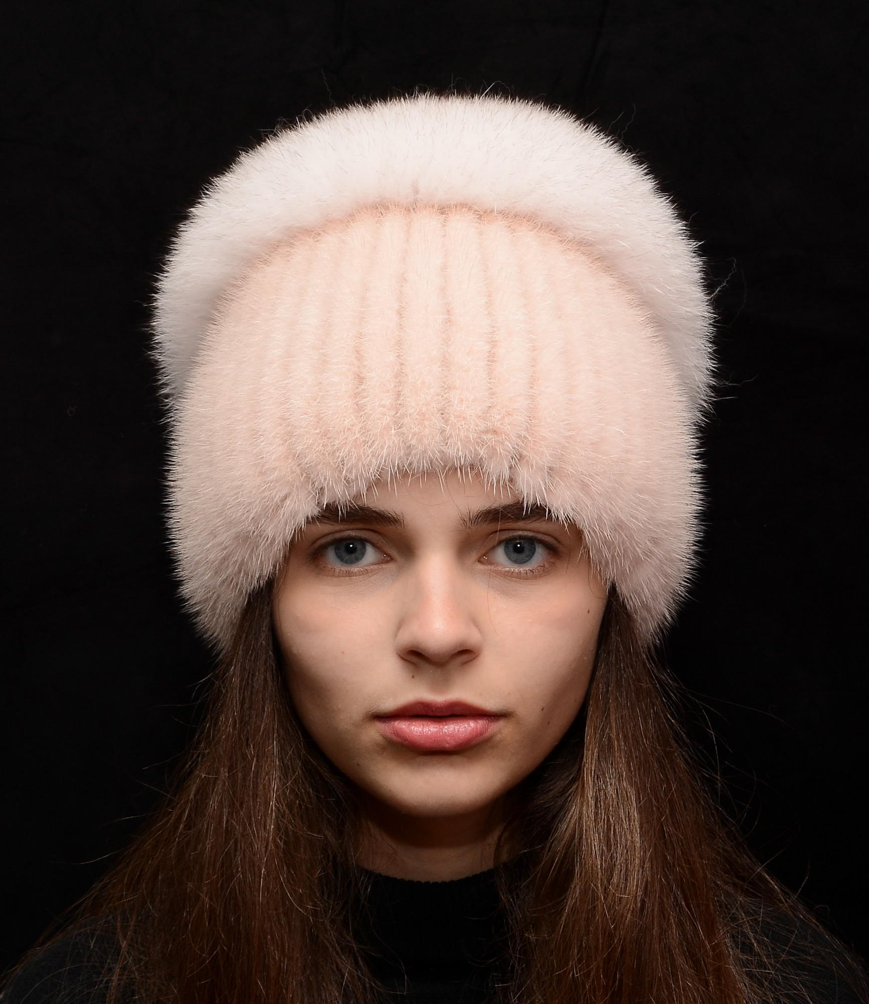 Женская вязаная норковая шапка Меховой стиль Колибри с помпоном натуральный мех M-L Пудра (120/K)