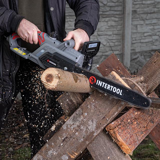 Пила ланцюгова електрична боковий двигун 2400 Вт/шина 40 см - фото 14 Пила ланцюгова електрична боковий двигун 2400 Вт/шина 40 см - фото 14