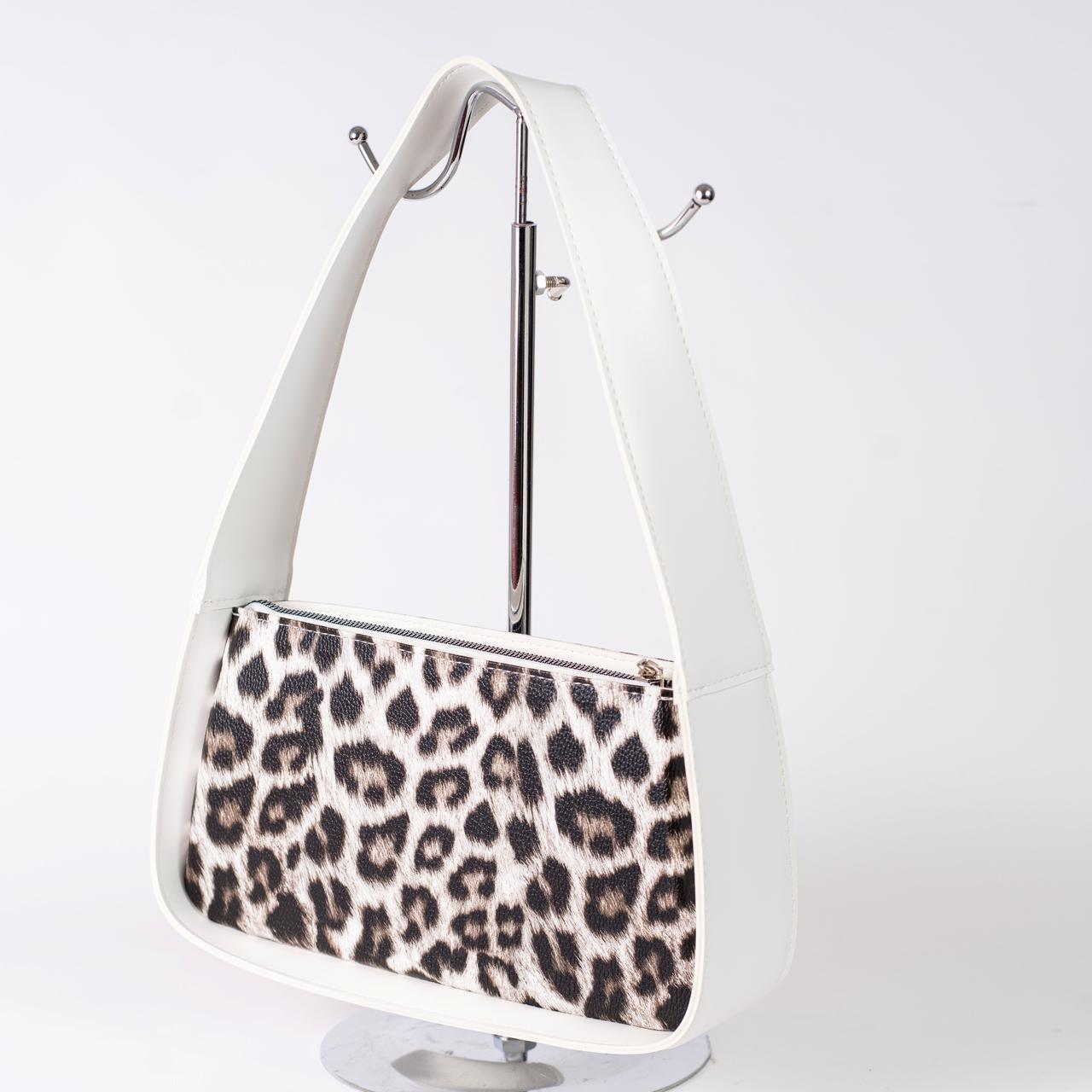 Сумка женская багет леопардовый XENIA № 24-22 из эко-кожи Белый - фото 3 Сумка женская багет леопардовый XENIA № 24-22 из эко-кожи Белый - фото 3