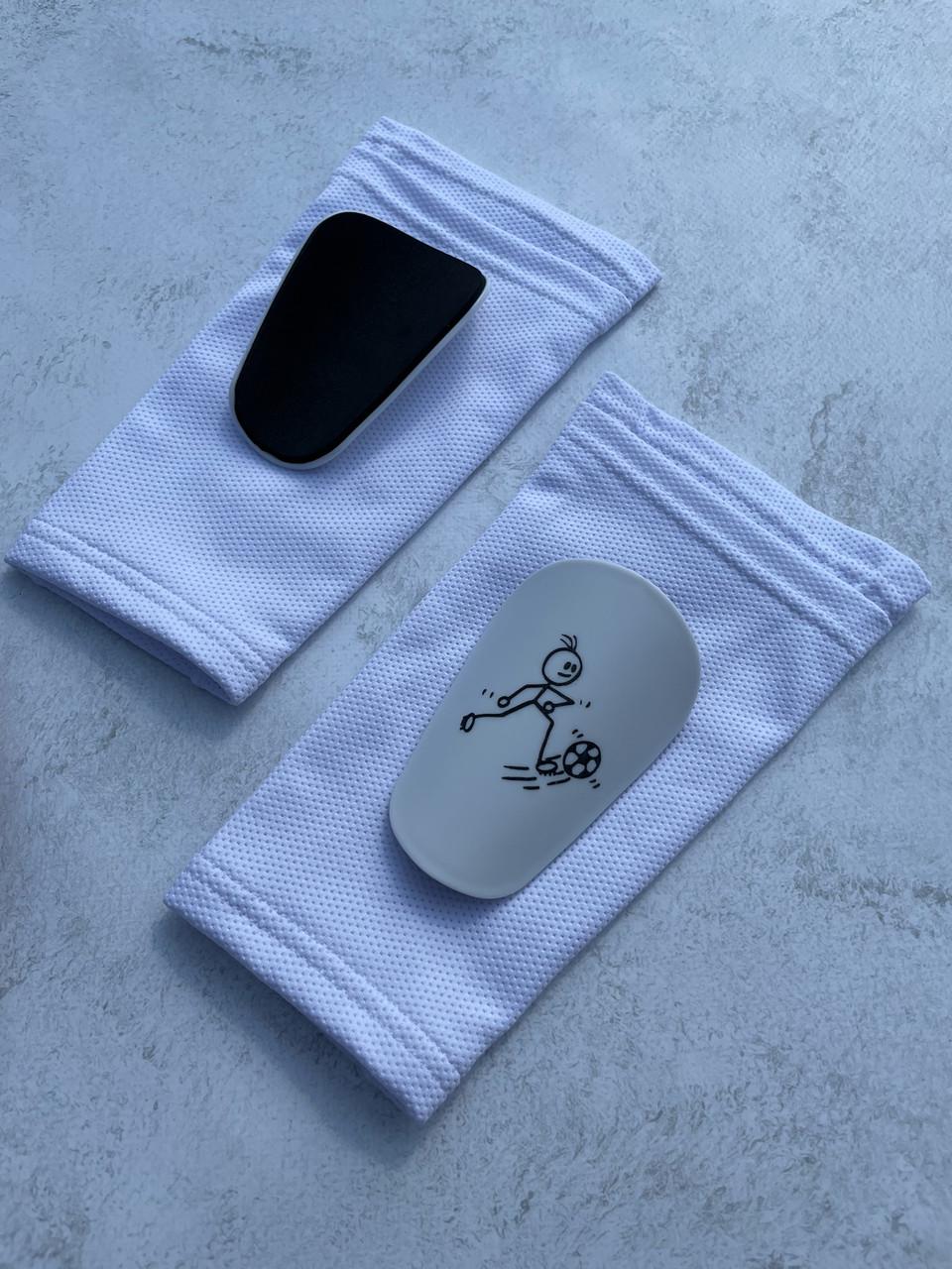 Футбольний бокс М міні-щитки з тримачами/тренувальні шкарпетки/гетри-обрізки Білий - фото 2