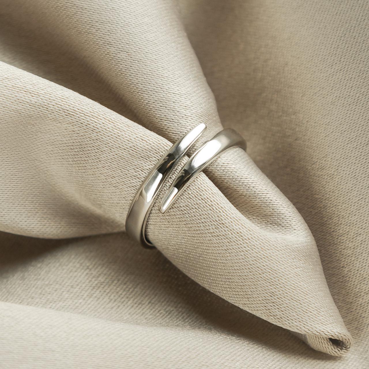 Каблучка срібна Два полюси гладка поверхня без вставок р. 18