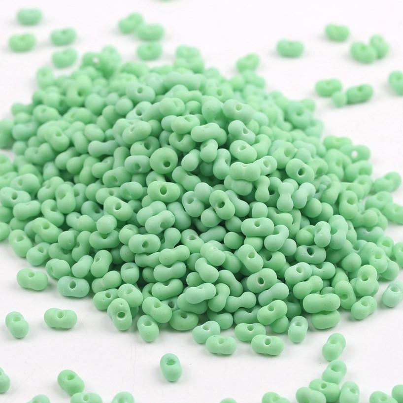 Бисер стеклянный в форме арахиса FARFALLE 6х4х3,2 мм 10 г Зеленый матовый (БР0604а55)