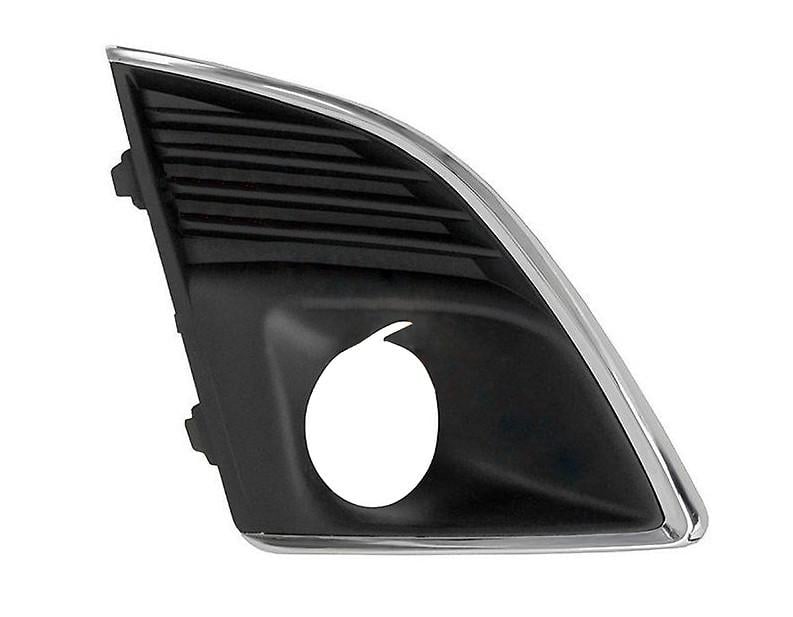 Решітка бампера AVTM Chevrolet Cruze 12-15 права з отворами для противотуманок з хромом 1714 992