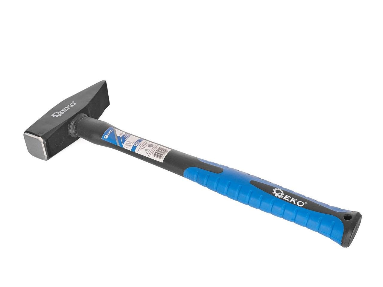 Молоток слюсара GeKo premium з ручкою зі скловолокна покритого TPR 0,8 кг (G72266) - фото 4 Молоток слюсара GeKo premium з ручкою зі скловолокна покритого TPR 0,8 кг (G72266) - фото 4