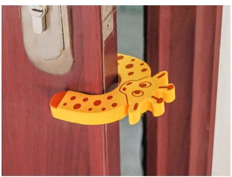 Дверной ограничитель Wellamart Жираф 10х10х1 см (7157-0001) - фото 2 Дверной ограничитель Wellamart Жираф 10х10х1 см (7157-0001) - фото 2