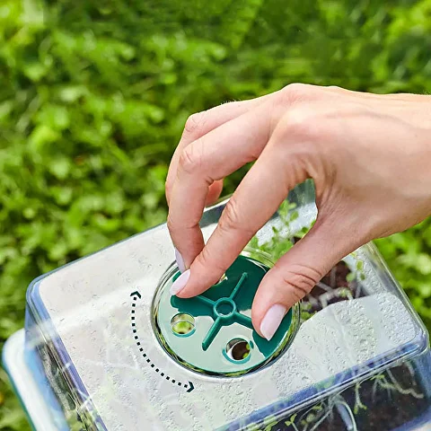 Парник для рассады на 12 ячеяк 5 шт. с системой подсветки и инструментами для пикировки саженцев (C00486) - фото 3