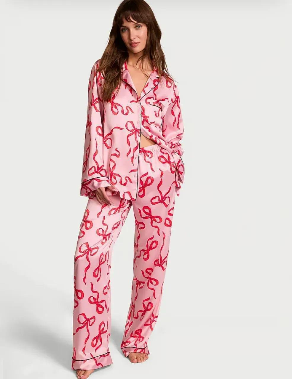 Піжама сатинова сорочка/штани Victoria's Secret Glazed Satin Long PJ Set Short XS Рожевий (2681254D) - фото 2 Піжама сатинова сорочка/штани Victoria's Secret Glazed Satin Long PJ Set Short XS Рожевий (2681254D) - фото 2