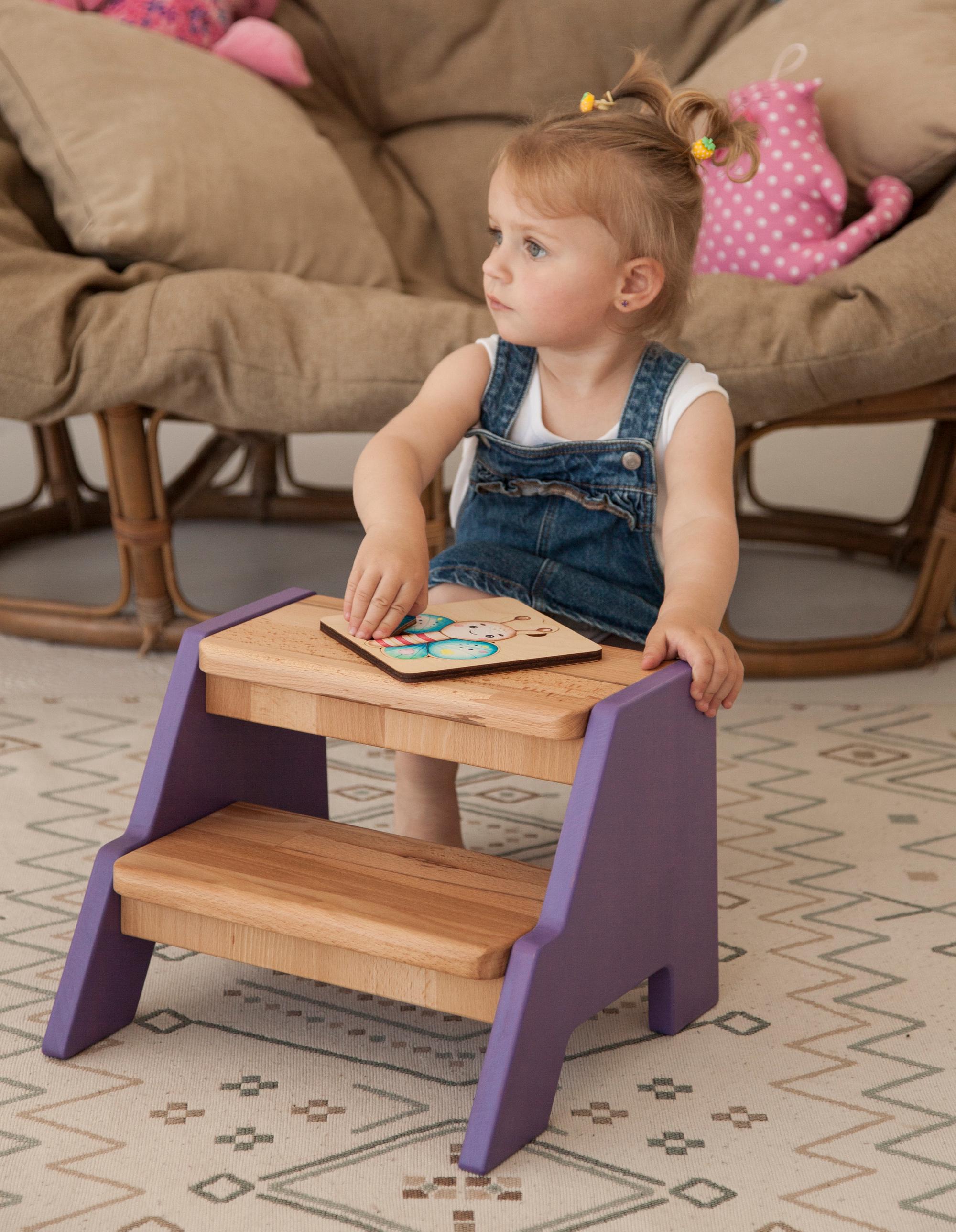 Подставка-ступенька детская Tatoy для кухни и ванной из бука Фиолетовый - фото 4 Подставка-ступенька детская Tatoy для кухни и ванной из бука Фиолетовый - фото 4