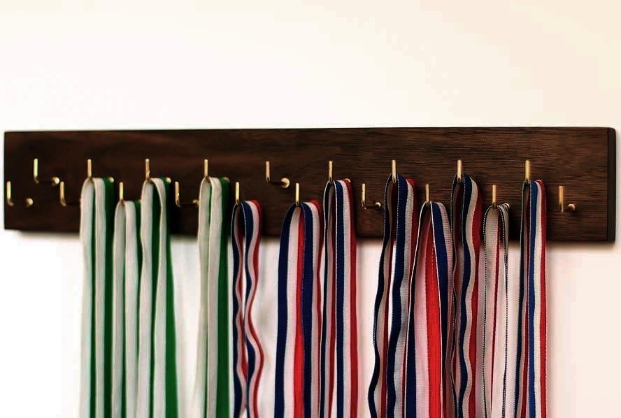 Полка для медалей из дерева Дамбула Капучино (ПМЛ-002309)