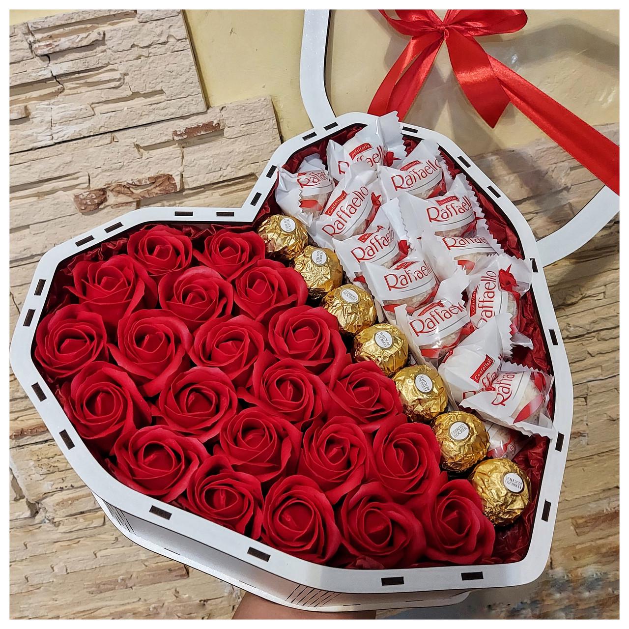 Подарунок на 8 березня з квітами та солодощами 23 шт. Червоний - фото 2 Подарунок на 8 березня з квітами та солодощами 23 шт. Червоний - фото 2