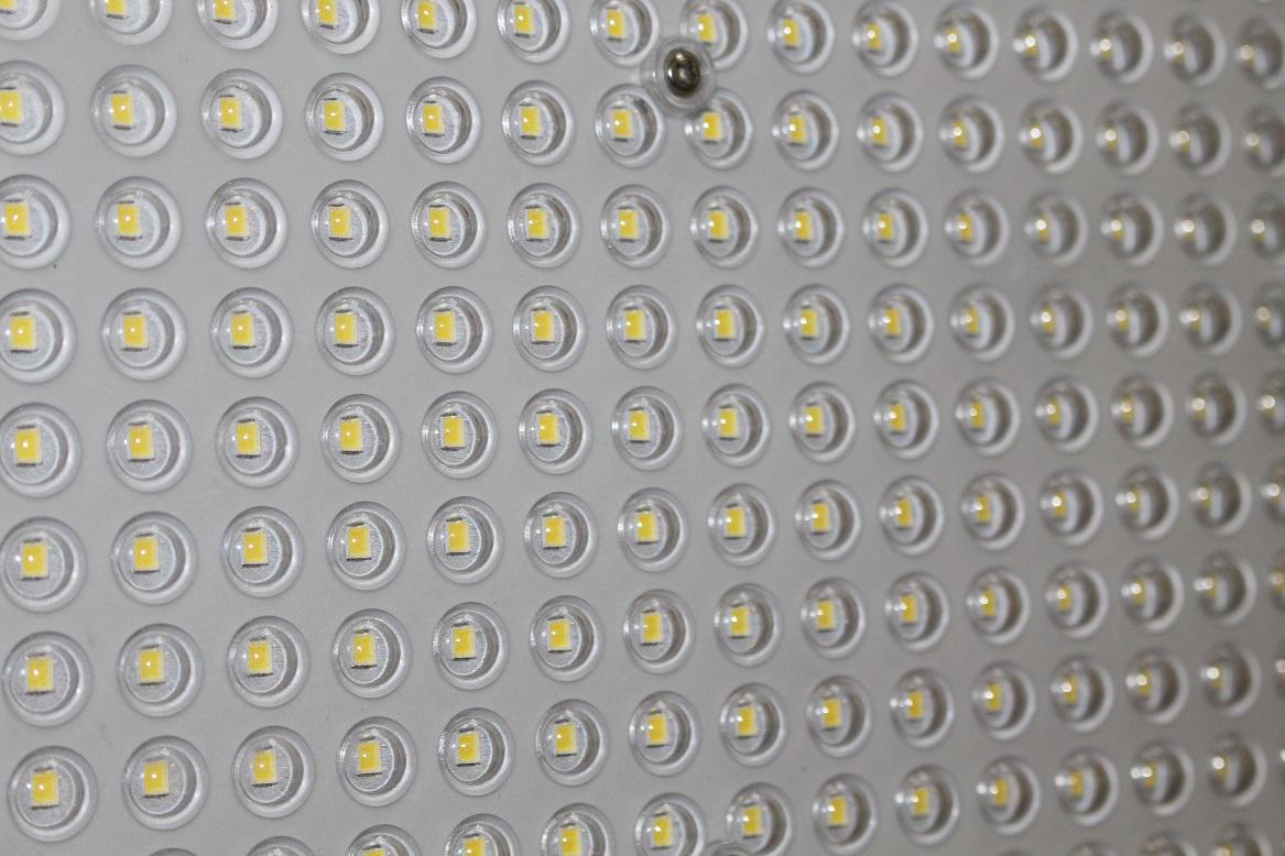 Прожектор LED TechnoSystems GOLDEN Slim 400W 220V 44000Lm 6500K IP65 (TNSy5000998) - фото 3 Прожектор LED TechnoSystems GOLDEN Slim 400W 220V 44000Lm 6500K IP65 (TNSy5000998) - фото 3