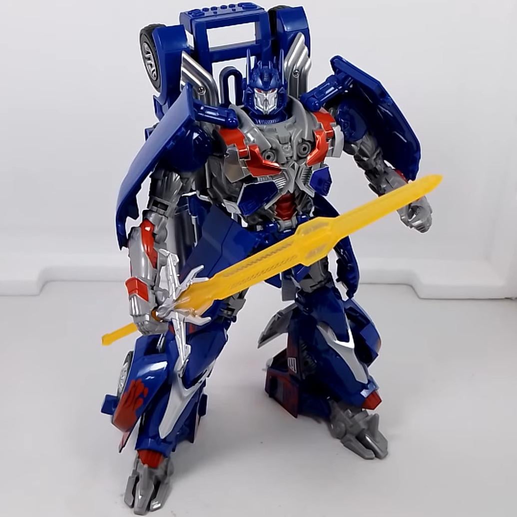 Дитяча ігрова фігурка Transformers Optimus Prime з мечем 34 см (30101157)
