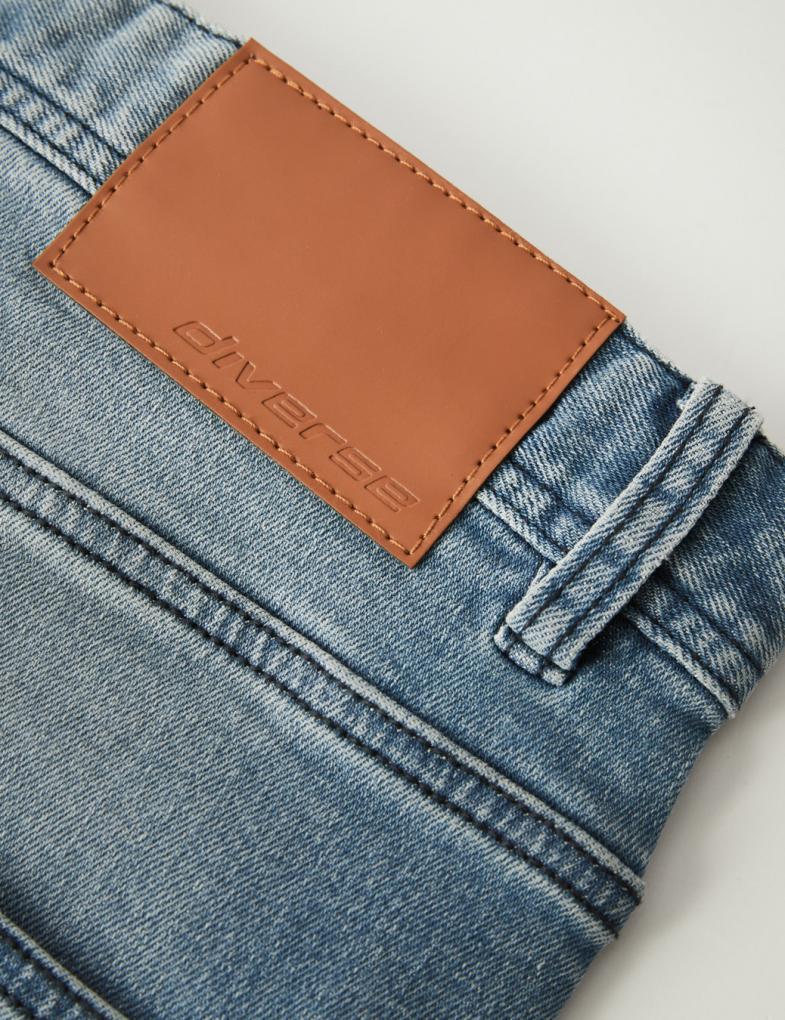 Джинси чоловічі Diverse SHELDON 241 р. 32/32 Блакитний (5902598956477) - фото 6 Джинси чоловічі Diverse SHELDON 241 р. 32/32 Блакитний (5902598956477) - фото 6