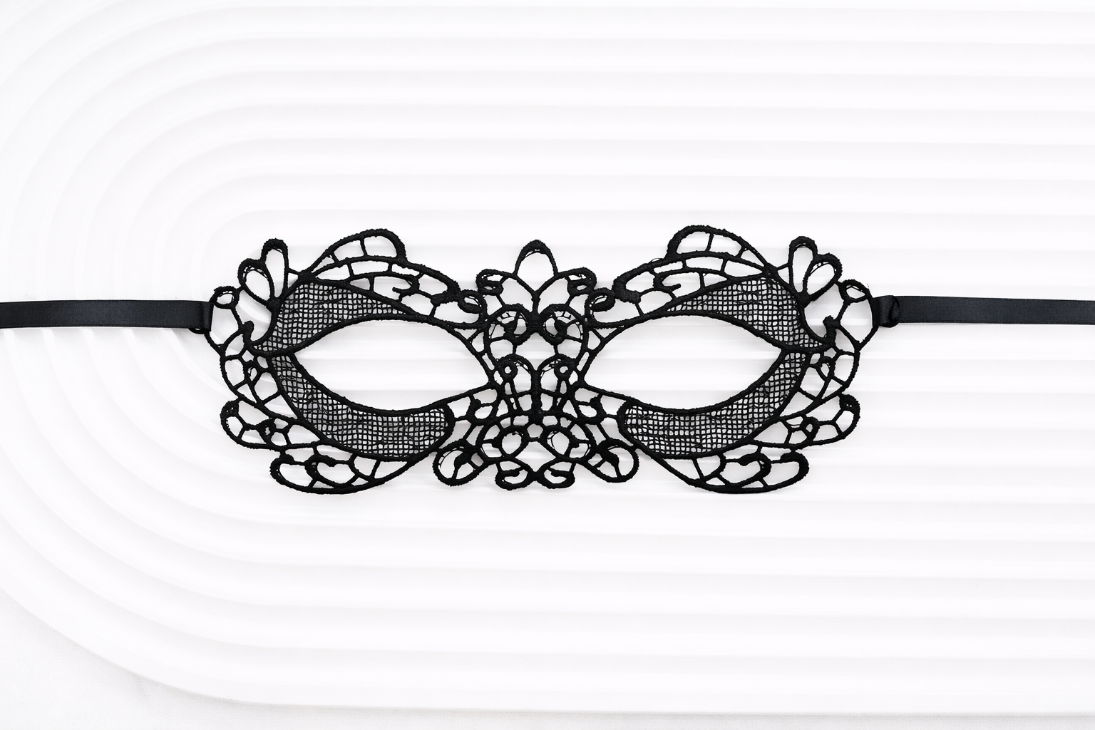 Маска карнавальная кружевная Тайна One size Черный (126580)