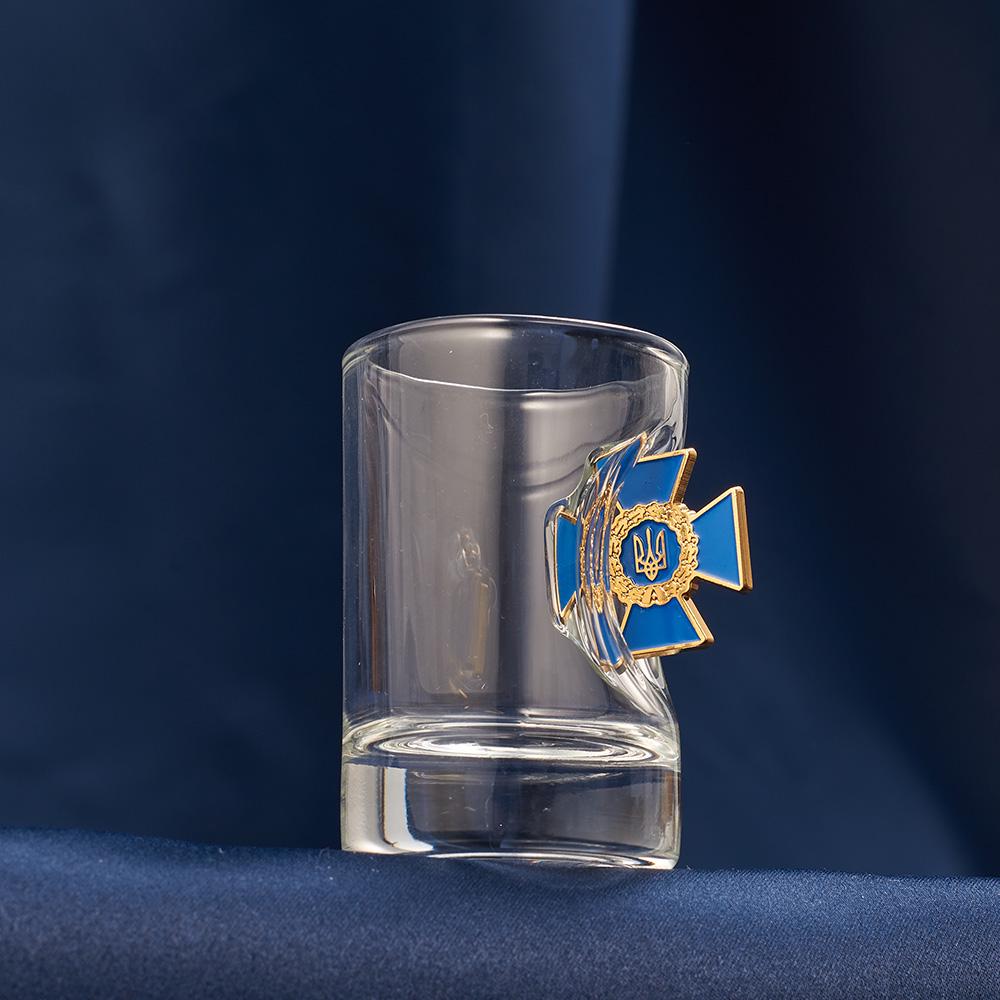 Подарочный набор рюмок с шевроном СБУ маленький (28421067) - фото 8 Подарочный набор рюмок с шевроном СБУ маленький (28421067) - фото 8