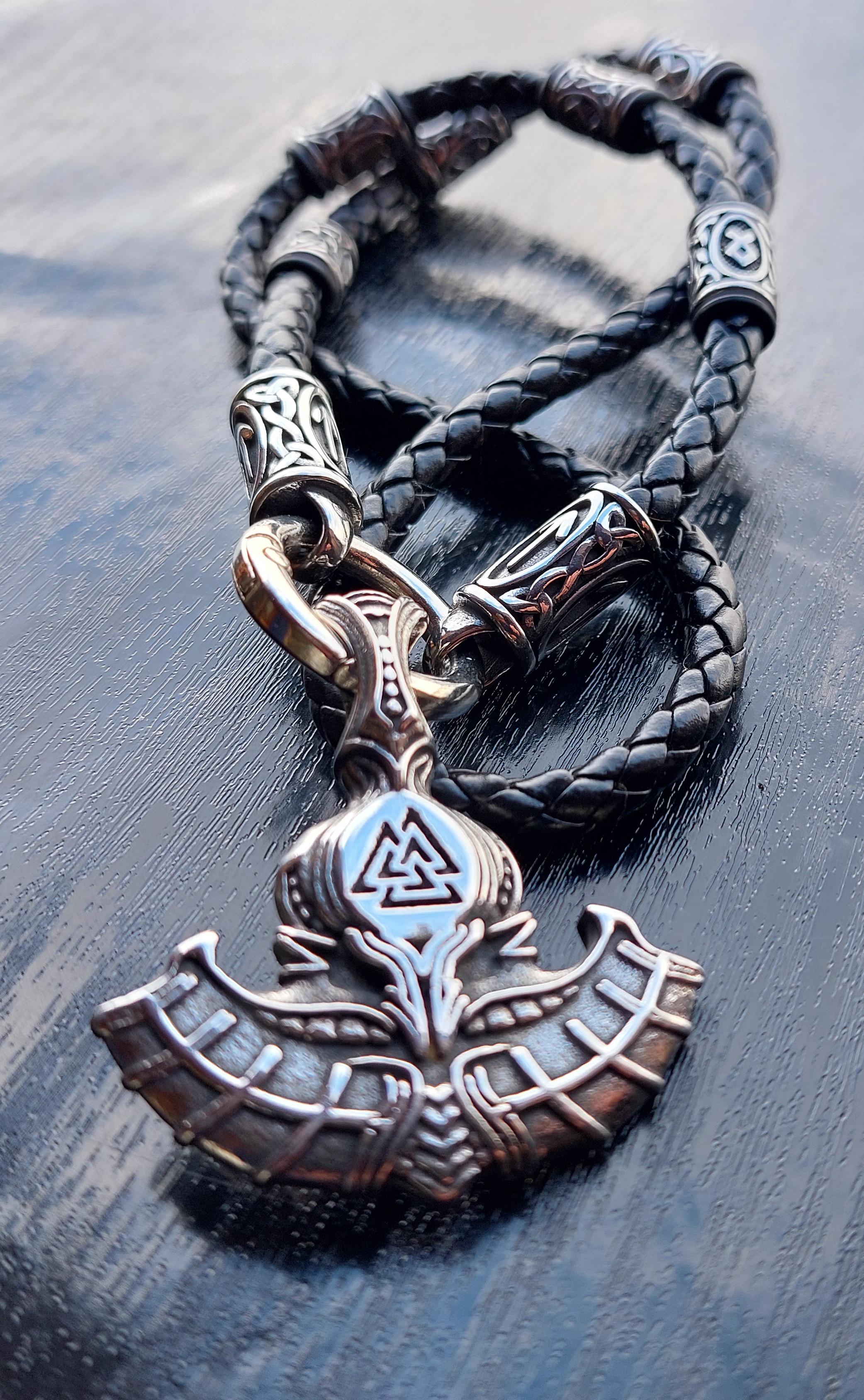 Кольє шнур LITAURS з кулон оберегом М'єльнір молот Тора і рунами (250402) - фото 6 Кольє шнур LITAURS з кулон оберегом М'єльнір молот Тора і рунами (250402) - фото 6