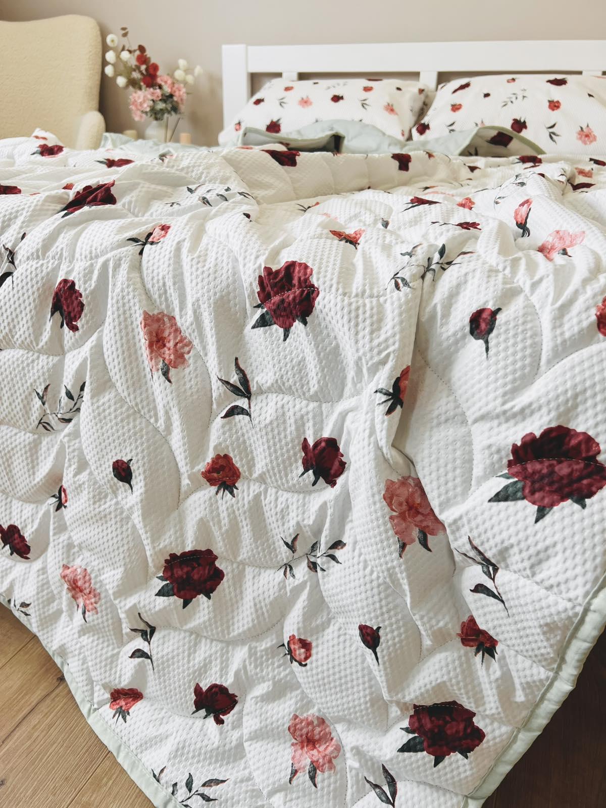 Комплект постільний жниварка з ковдрою з квітковим малюнком полуторний 150x215 см Білий (27477698) - фото 7 Комплект постільний жниварка з ковдрою з квітковим малюнком полуторний 150x215 см Білий (27477698) - фото 7