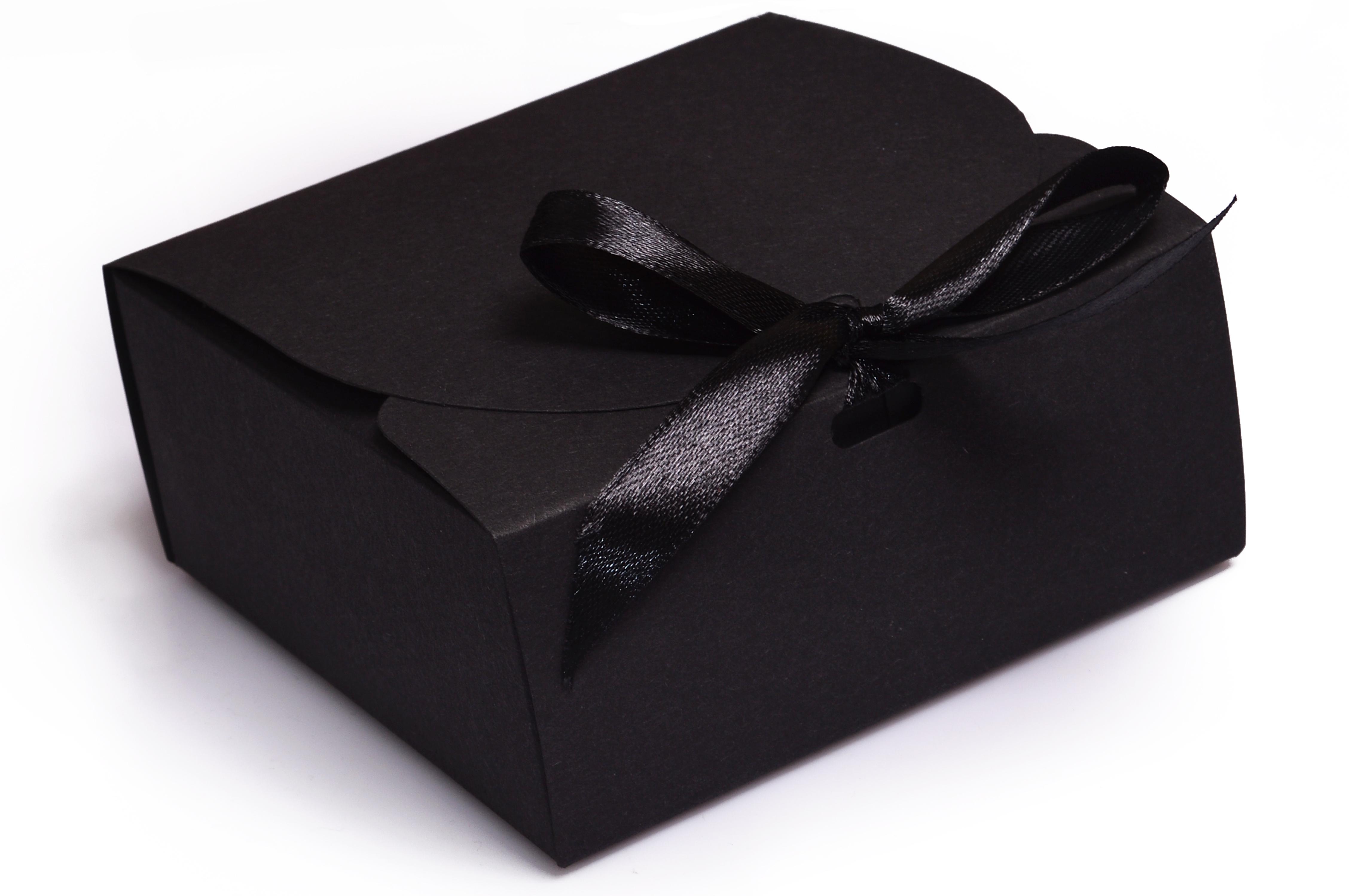 Коробка для подарунків з бантом 11,5х11,5х5 см Чорний (409919160) - фото 1 Коробка для подарунків з бантом 11,5х11,5х5 см Чорний (409919160) - фото 1