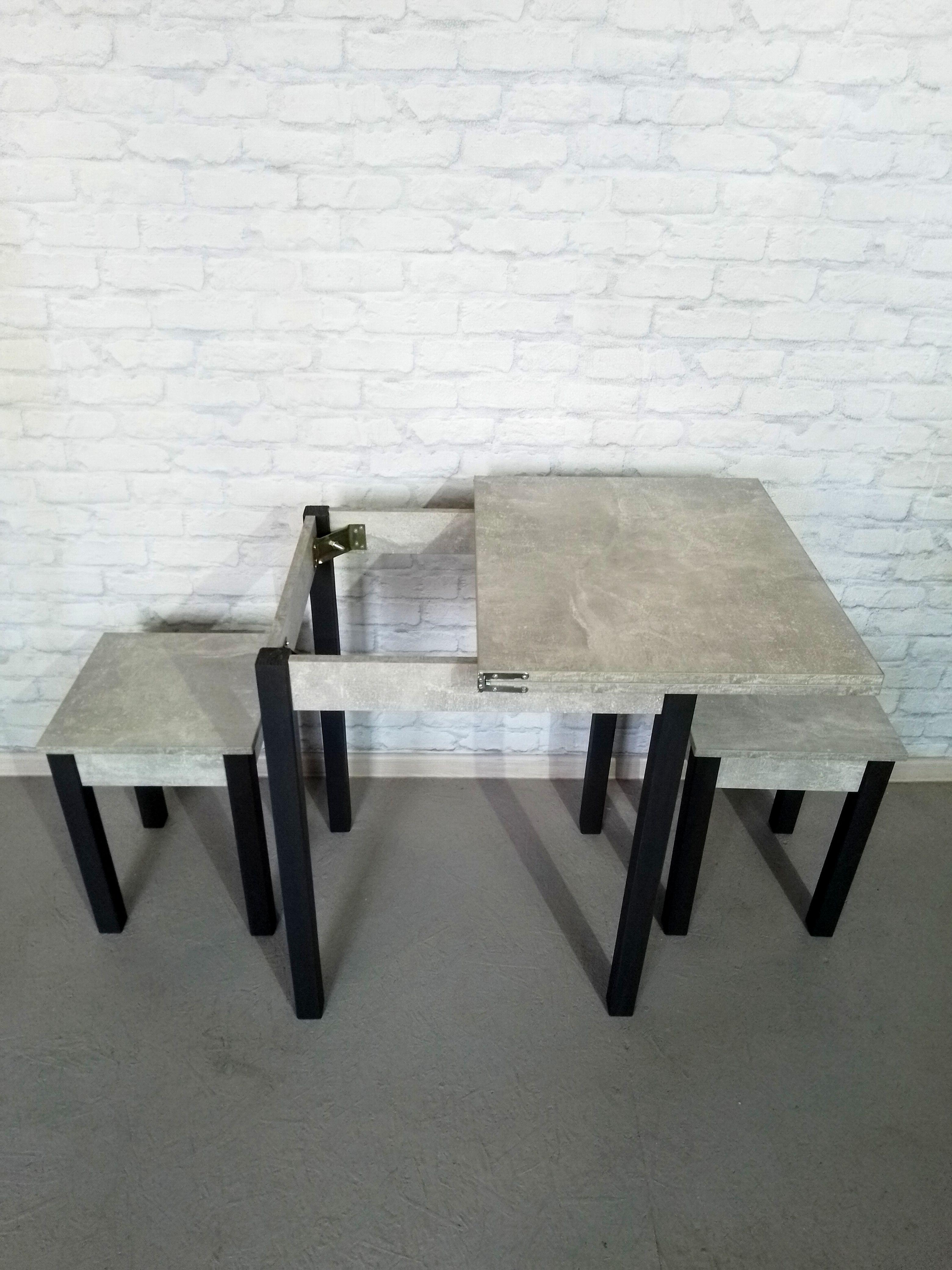 Обеденный стол и 2 табурета Смарт раскладной/ножки деревянные 60х50х75 см/34х34х45 см Бетон/Графитовый (0024) - фото 3 Обеденный стол и 2 табурета Смарт раскладной/ножки деревянные 60х50х75 см/34х34х45 см Бетон/Графитовый (0024) - фото 3