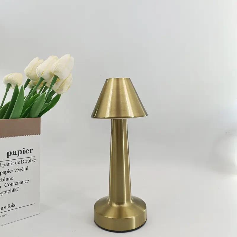 Лампа настільна акумуляторна металева з сенсорним управлінням Table Lamp - фото 5 Лампа настільна акумуляторна металева з сенсорним управлінням Table Lamp - фото 5