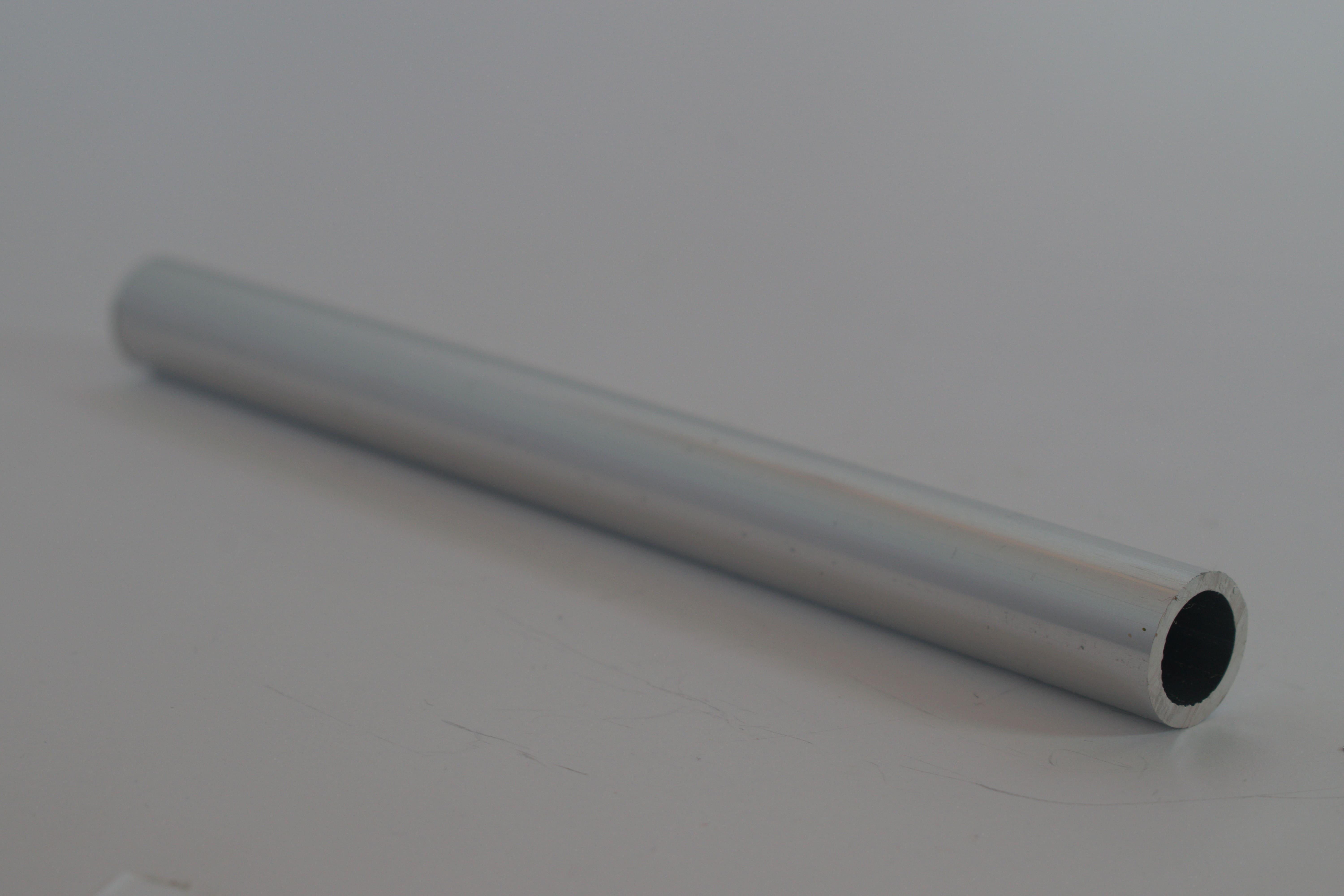 Леєр до алюмінієвих поручнів ⌀ 16х2,0 мм тип коло 1 пог. м Срібний (10101с)