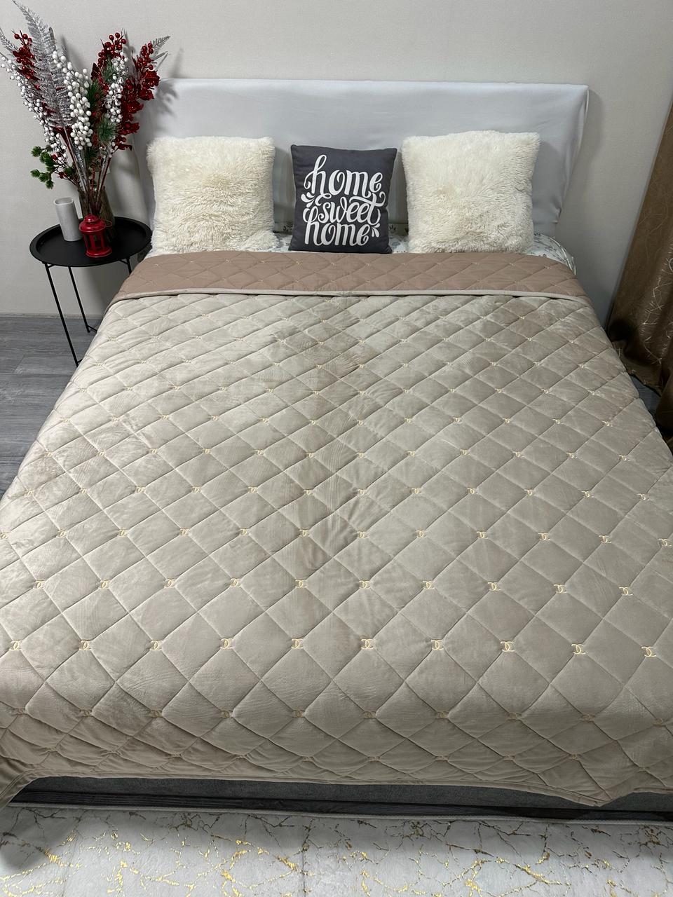 Покривало на ліжко велюрове євро 220x240 см Бежевий (28821663) - фото 6 Покривало на ліжко велюрове євро 220x240 см Бежевий (28821663) - фото 6