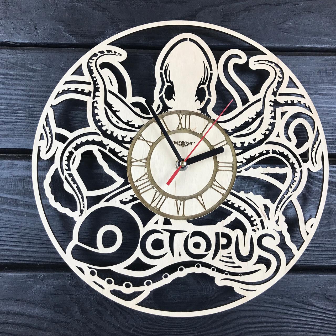 Часы дизайнерские настенные деревянные Осьминог