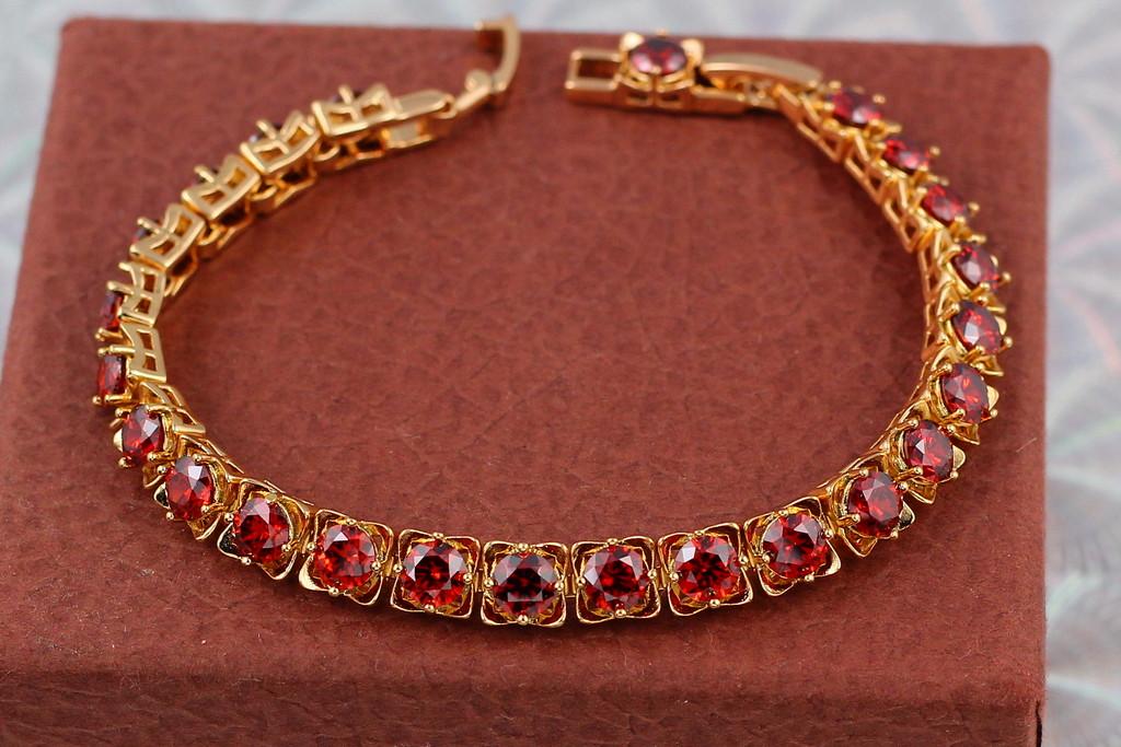 Браслет Xuping Jewelry с красными камнями 19 см 6 мм Золотистый (1674655160)