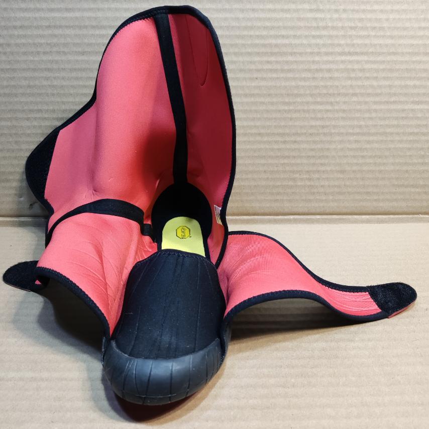 Ботинки Furoshiki Vibram средней высоты р. 40-41 Черно-красный (08100) - фото 4 Ботинки Furoshiki Vibram средней высоты р. 40-41 Черно-красный (08100) - фото 4