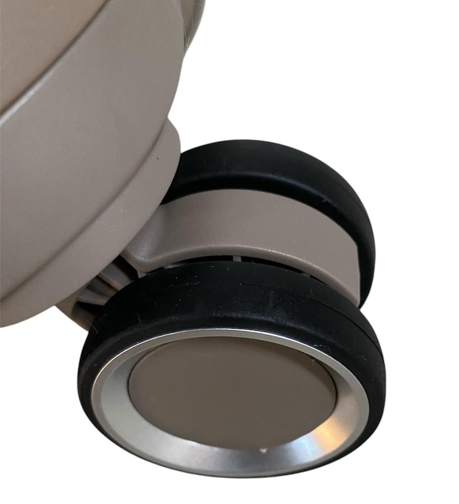 Валіза мала для ручної поклажі Madisson Snowball 51203 поліпропілен S Шампань - фото 6 Валіза мала для ручної поклажі Madisson Snowball 51203 поліпропілен S Шампань - фото 6