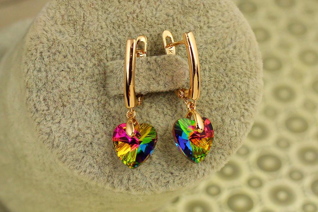 Серьги подвески Xuping Jewelry Сердечки сваровски 2,8 см Зеленый хамелеон/Золотистый (33480867)