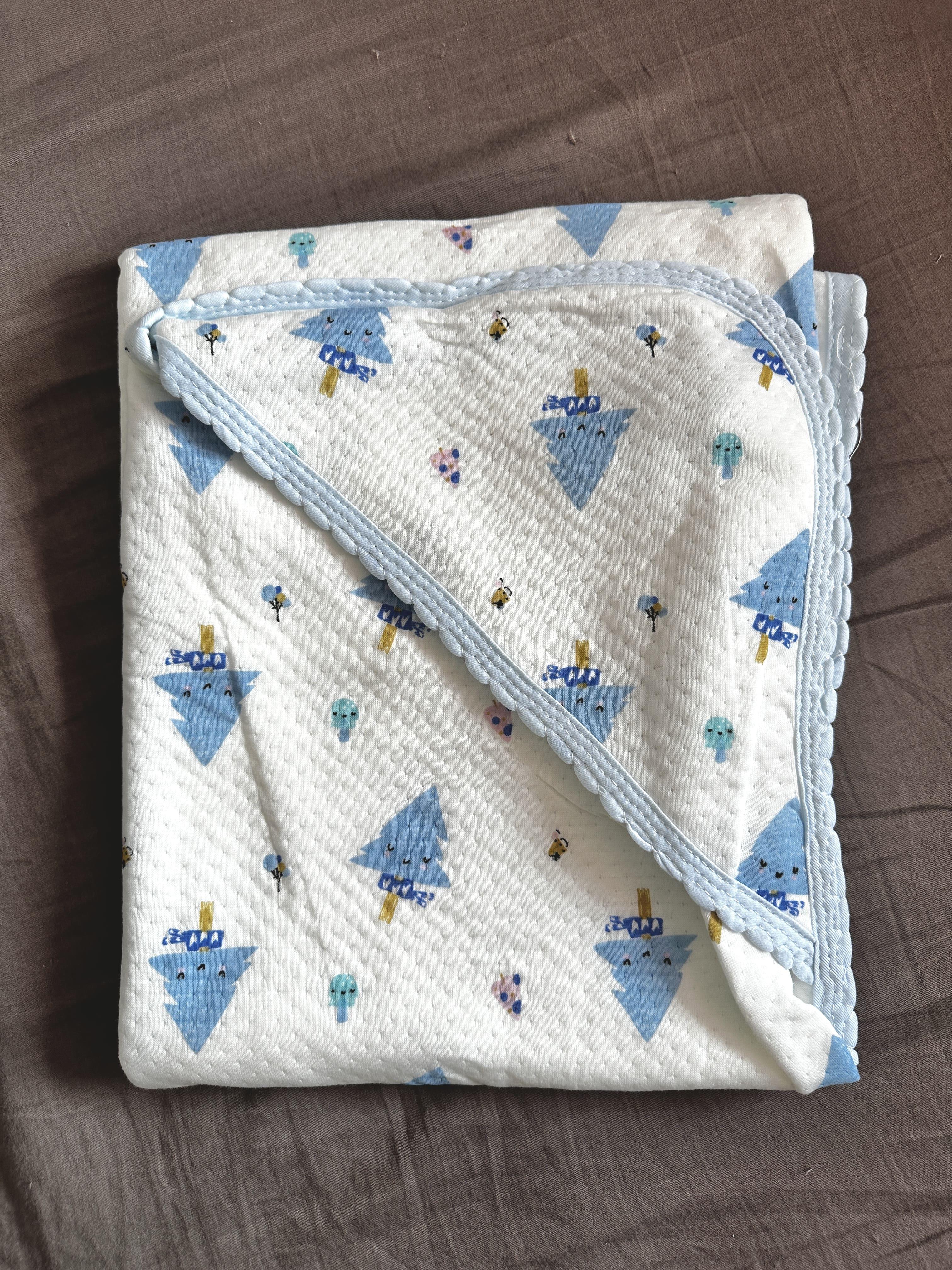 Полотенце-уголок детское Елки хлопчатобумажные 85х85 см Голубой (02122)