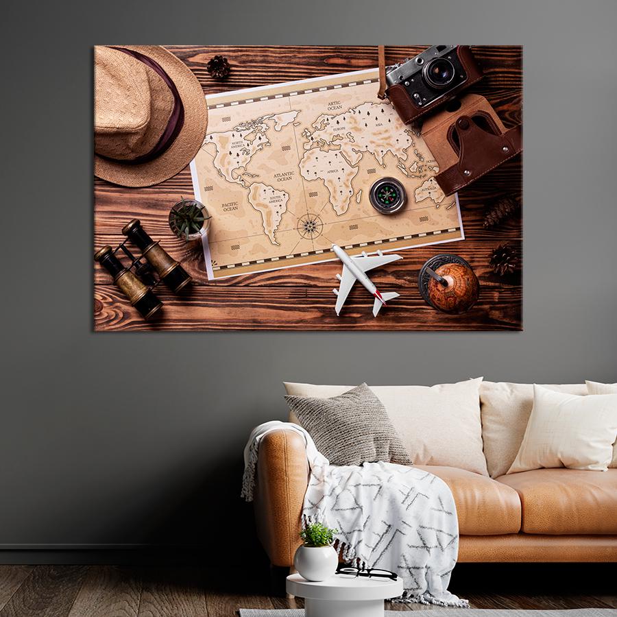 Картина карта Карта мира и атрибуты туриста 80x54 см (A1365-1) Картина карта Карта мира и атрибуты туриста 80x54 см (A1365-1)
