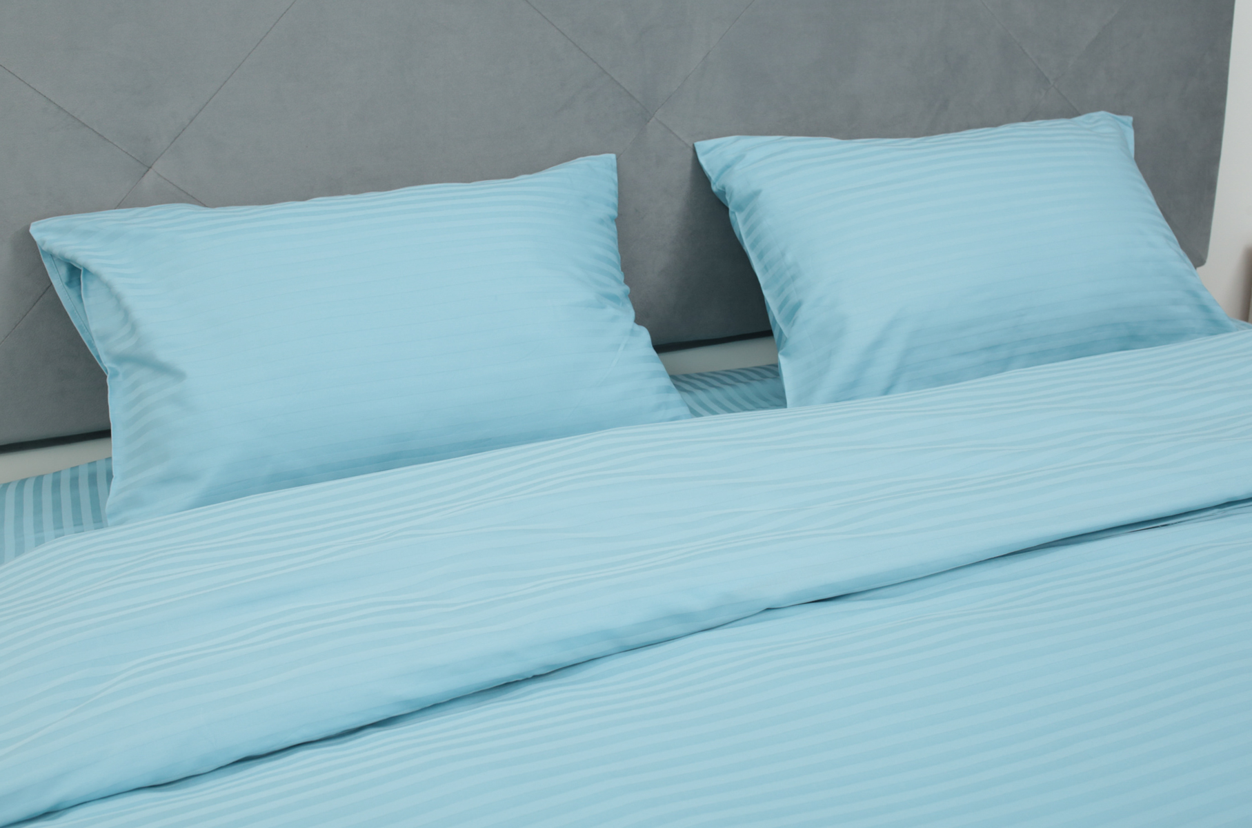 Комплект постельного белья семейный Amore lightblue4311 страйп-сатин Лазурный (KPB-As-STLux-lightblue4311 70x70_) - фото 4 Комплект постельного белья семейный Amore lightblue4311 страйп-сатин Лазурный (KPB-As-STLux-lightblue4311 70x70_) - фото 4