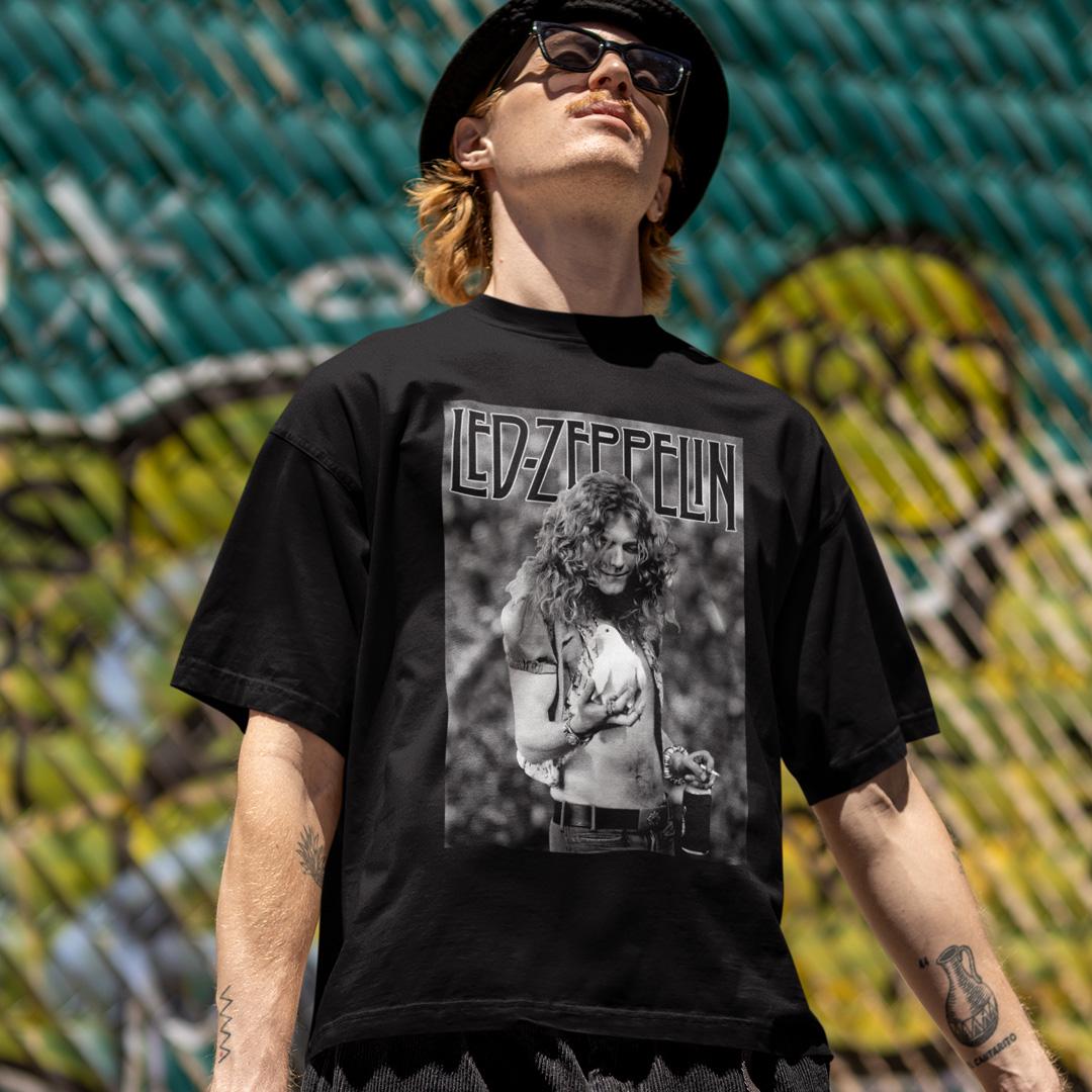 Футболка унисекс Led Zeppelin Robert Plant Holding A Dove 3XL Черный (0000015705)