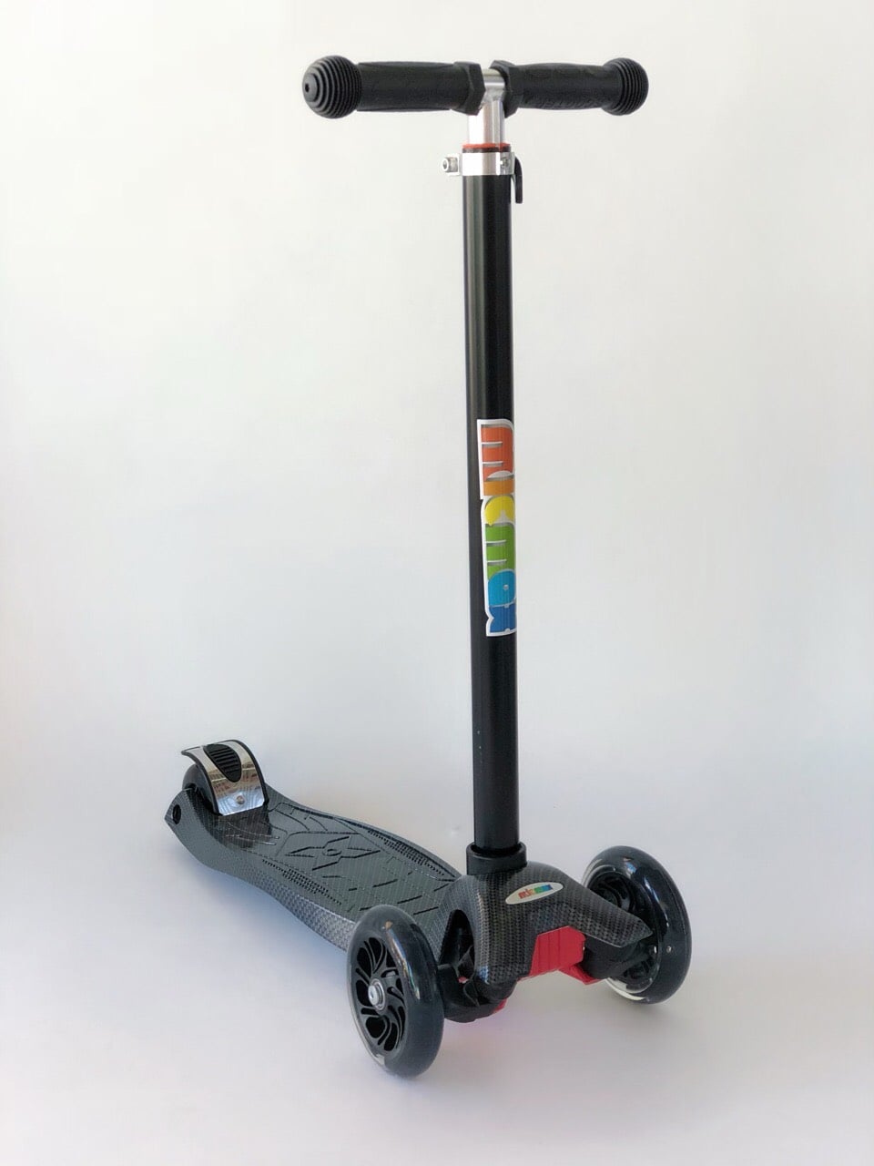 Самокат детский MicMax Scooter Pro 030 с подсветкой колес Черный (030-black)