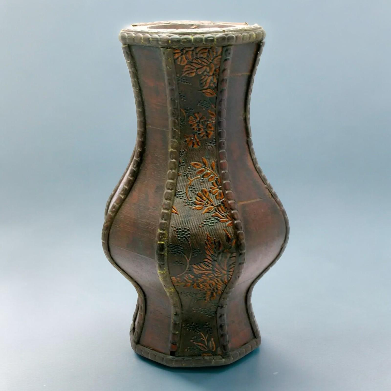 Ваза настільна з натурального дерева для декору 27х11,5х11,5 см Коричневий