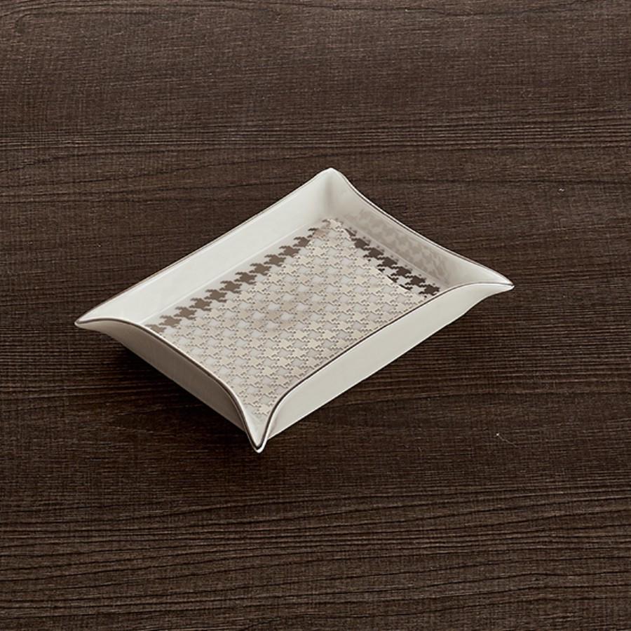 Декоративне Блюдо прямокутне Henriette Bomboniere 15x12 см (D17400) - фото 2 Декоративне Блюдо прямокутне Henriette Bomboniere 15x12 см (D17400) - фото 2